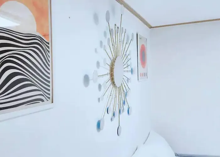 핑크 White Linen House,3br Seoul