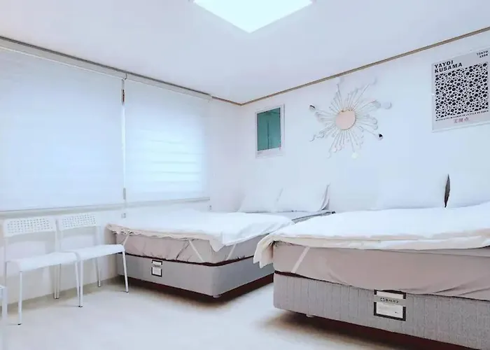 Apartment 핑크 White Linen House,3br