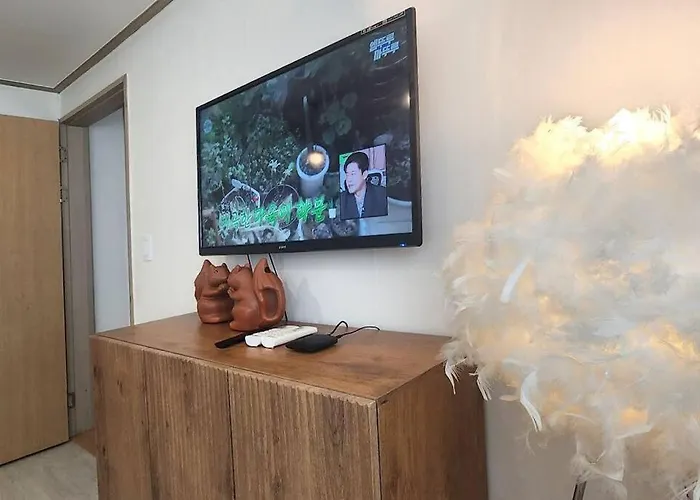 Apartment 핑크 White Linen House,3br Seoul