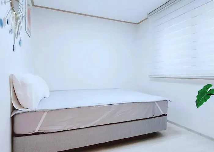 핑크 White Linen House,3br * Seoul