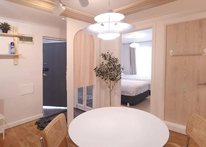 Apartment 핑크 White Linen House,3br