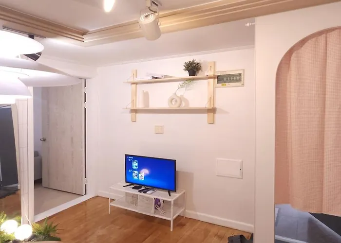 핑크 White Linen House,3br Apartment Seoul