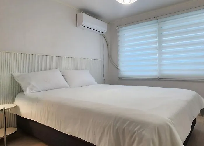 핑크 White Linen House,3br Seul