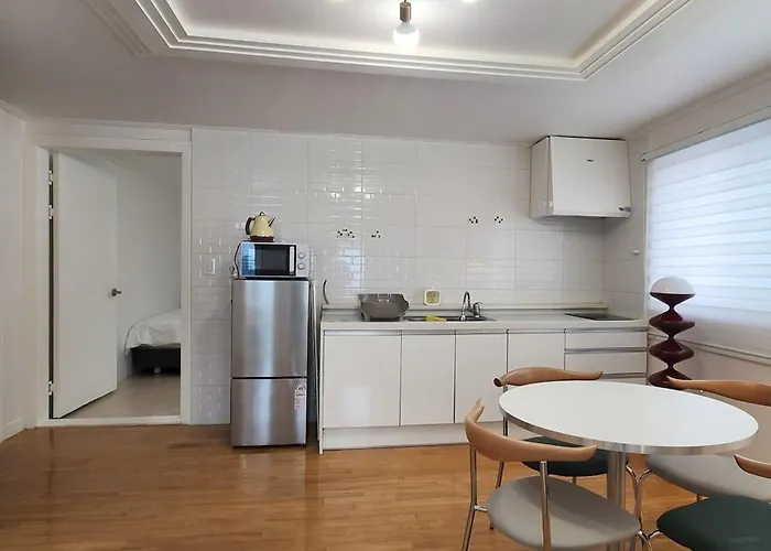 핑크 White Linen House,3br * Seoul