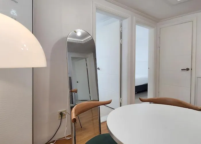 핑크 White Linen House,3br * Seoul