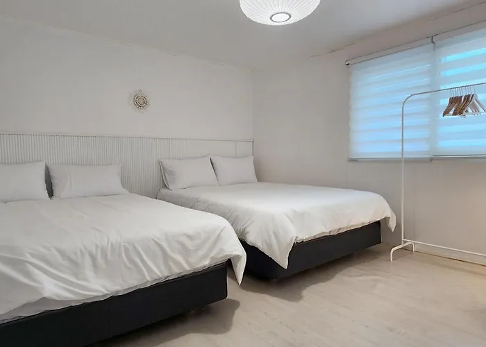 핑크 White Linen House,3br Apartment