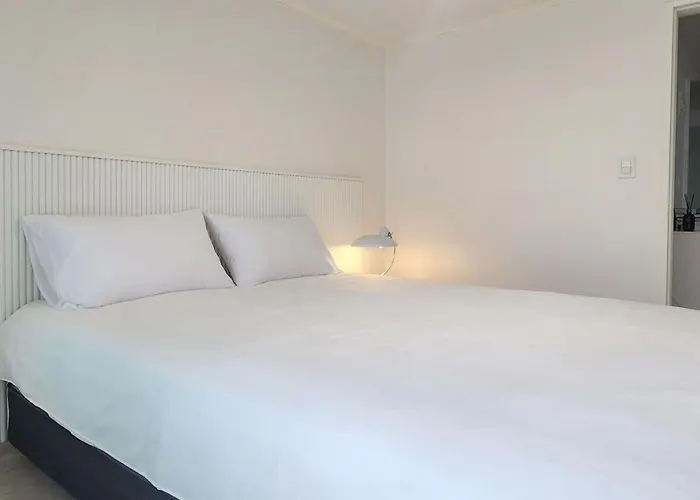 핑크 White Linen House,3br 公寓