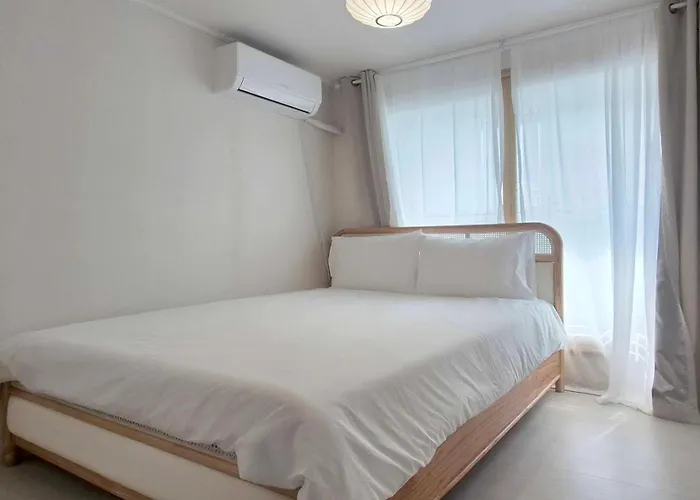 Apartment 핑크 White Linen House,3br