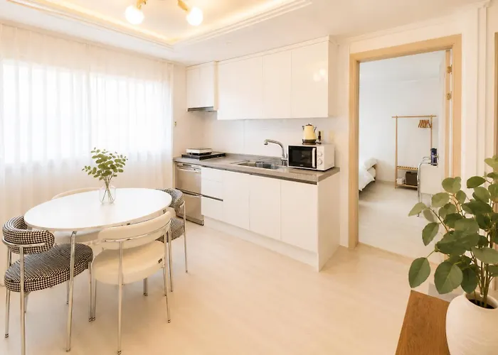 핑크 White Linen House,3br Apartment